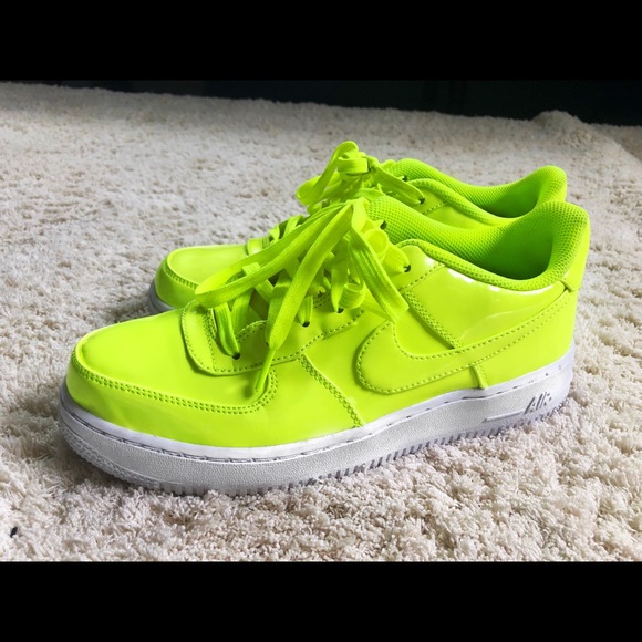 nike air force 1 uv light